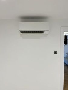 The-Air-Conditioning-Specialists-Ltd-in-Chafford-Hundred-2
