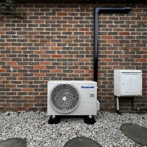The-Air-Conditioning-Specialists-Ltd-in-Dunton-Green-6-1