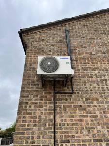 The-Air-Conditioning-Specialists-Ltd-in-Leybourne-6